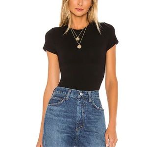 Yummie Short Sleeve Bodysuit in Black Size Medium Large